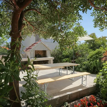 Vitaic Apartment Supetar