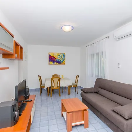 Vitaic Apartment *
